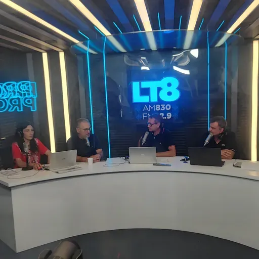 Entrevista en ¿Y a vos quién te dijo? - LT8 - 04/03/25