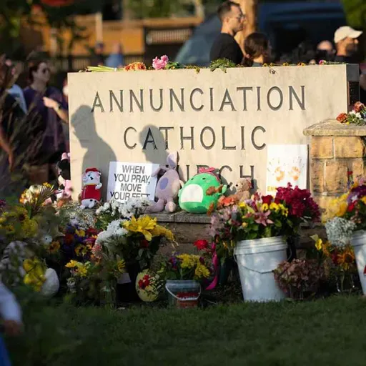 Do mass shootings begin online?