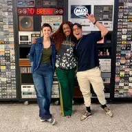 23.10.25 - Como está a sua bateria social? (part. IZA)