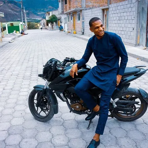 Alta Vibración 123 DIEGO PALACIOS OCLES: Un personaje del Valle de Chota que nos hace reír y reflexionar.