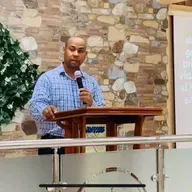 Jesús: El Mediador de un Nuevo Pacto (Hebreos 8:1-13) - Ps. Smaily Rosario