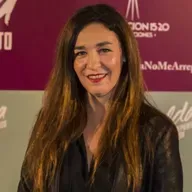 Lorena Muñoz / Doble femicidio en su familia: la historia de "Suerte de pinos", su último documental