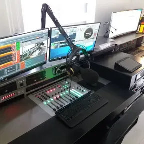 RADIO CRISTIANA MEGAJE. Dir. JESUS MEDINA GALAVIZ.