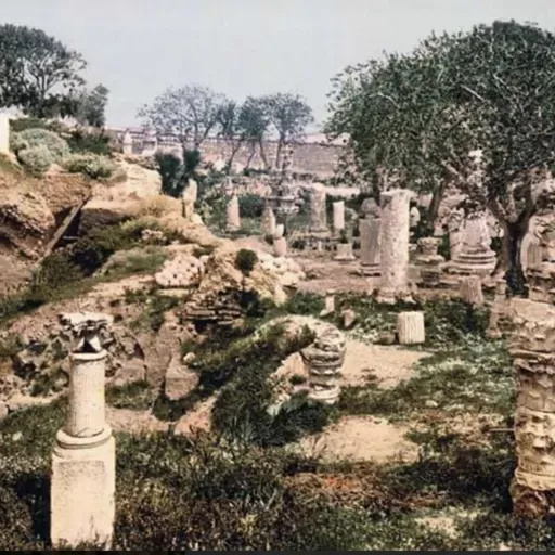 S8 Ep949: (2) Josiah Osgood details the 63 BCE Catilinarian conspiracy, where Caesar proposed permanent arrest for conspirators instead of execution. Cato countered with a powerful speech advocating death, successfully swaying the Senate and accusing Caesar of invo