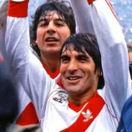 Roque Alfaro:"En 35 años es la primera vez que nos hacen un agasajo así"