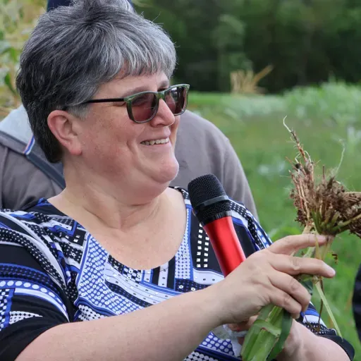 Ear to the Ground 387: Dumping the Dirt Dogma