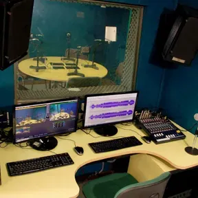Latinoyritmo995fm Radio