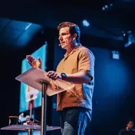 Ouça uma palavra de Deus com o Bispo Juliano Matos