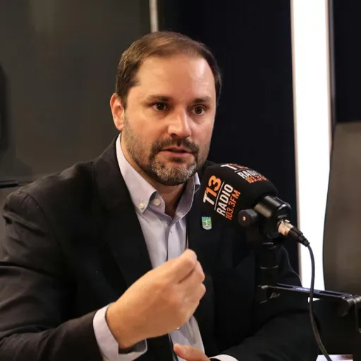 Jaime Bellolio por aprobación del retorno del monumento a Baquedano: "Esta decisión es una restitución democrática"