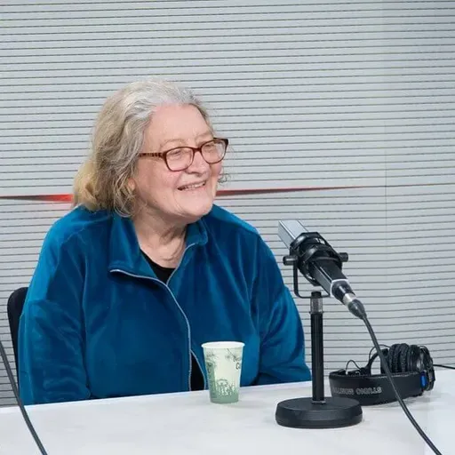 Krustpunktā Brīvais mikrofons ar muzikoloģi un kultūras žurnālisti Inesi Lūsiņu