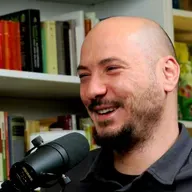 „Redovno sam putovao 10 sati autobusom da bih nastupio 10 minuta“ | Tomislav Primorac | Agelast 327