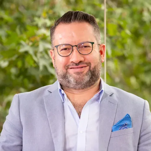 187. El pasado entrometido: La memoria histórica como campo de batalla