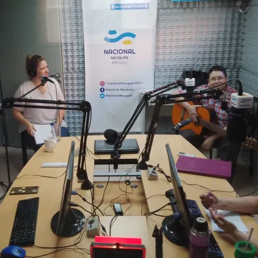 Música en vivo: Samanta Juncos y Marcos Churrarin