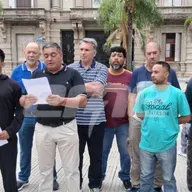 Penitenciarios reclamaron frente a Casa de Gobierno salarios dignos y mejores condiciones de trabajo
