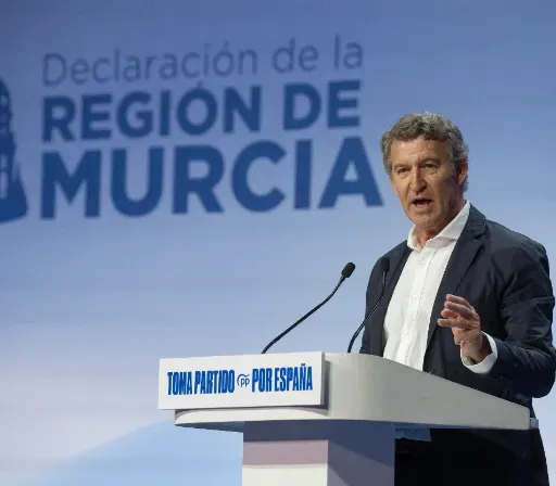 Prioridad en las entradas o personas que "vienen a delinquir": expertas en Derecho Constitucional desmontan parte del plan migratorio de Feijóo