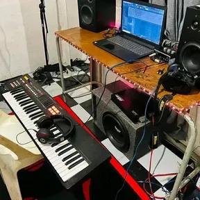 Esgodzini Fm