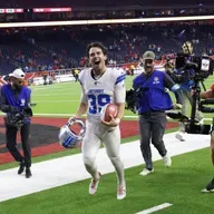 Detroit Hace lo Imposible, Mahomes vs Allen y Jaguars En el Hoyo