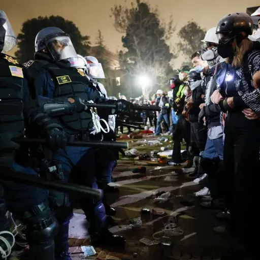 الجامعات تتواطأ مع الصهيونية.. يد واحدة تقتل الأطفال وتكمم أفواه الطلبة