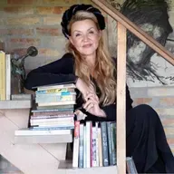 223. Når andre oplever dig som fraværende, men du selv føler dig nærværende: Om nærvær, bevidsthed & harmoni med Pernille Aalund