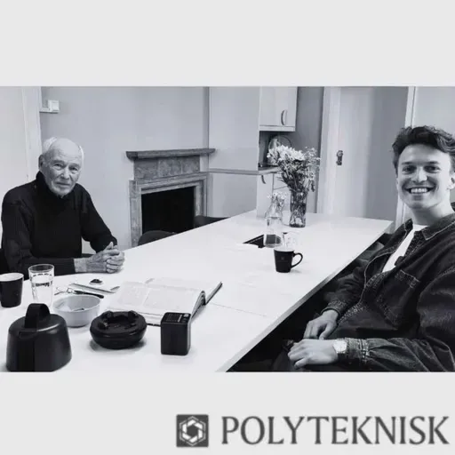 Lytt til #PolyPod: Frigjøringsdagen: Fred og demokrati, da og nå? 