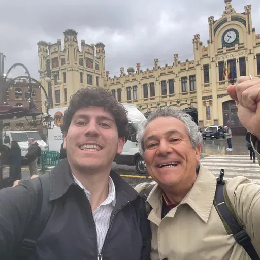 "Cuando escuchamos el estallido del primer misil en Dubai supimos que teníamos que salir de allí"