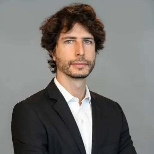 Dato sobre Dato: Federico Dominguez, consultor financiero