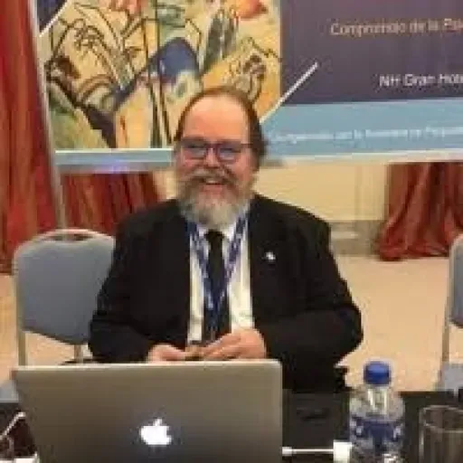 Vuelo de Regreso: ANDRÉS MEGA, PSIQUIATRA