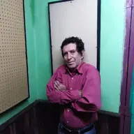 El popular comediante Spina se presentará en el Cabaret Centro Cuba de Placetas...