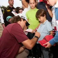 Open de España: Día del movimiento al ritmo de Rafaella Carrá