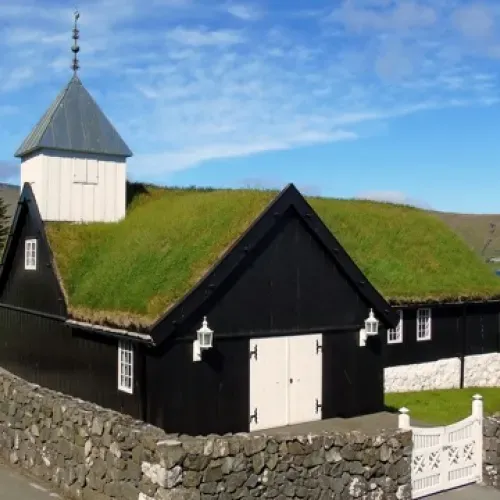 Gudstænasta í Sjóvar kirkju