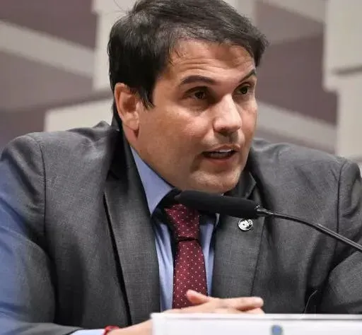 Presidente interino da CVM nega omissão da organização no Caso Master