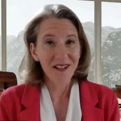 Fastest way to become public speaker and leader - Interview Monique Blokzyl