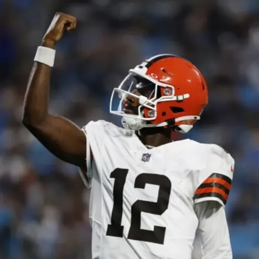Impresionante Debut de Shedeur Sanders, Rashawn Slater y Las Sales en la NFL