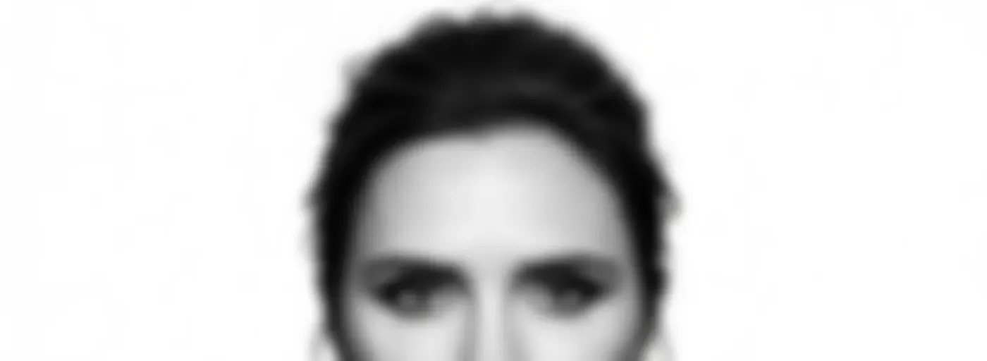 Victoria Beckham - Biography Flash