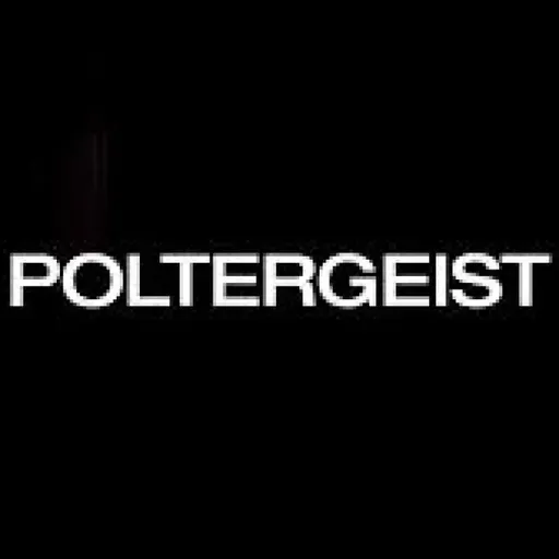 Poltergeist (Eva Carrasco & Pedro M. Girón en LRDM Nº50)