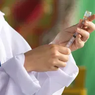 Pessoas que furaram a fila da vacina devem receber a segunda dose?