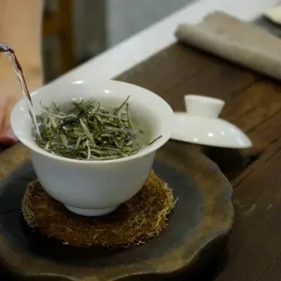 Выпуск #64: зелёные и белые чаи из Юньнани, Цуй Мин, любимый шу пуэр