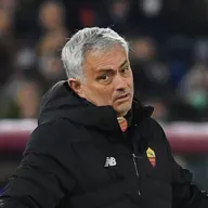 9,15. Ep81: Mou, el Piano Man de los banquillos