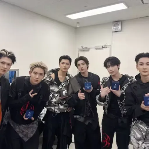 Enyphen Wins Fourth Grand Prize as Artist of the year at D Awards