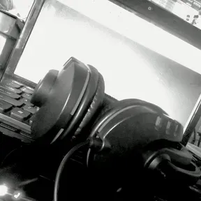DEW FM