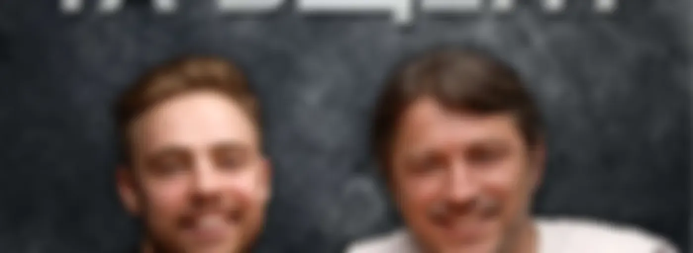 Гуртом та Вщент