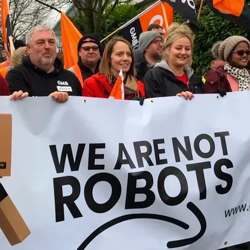 Amazon, Cocô de Elefante e o Futuro Utópico