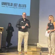Robert Hoffmann - Wie Social Media mein Leben verändert hat - LIVE bei Die wichtigste Stunde