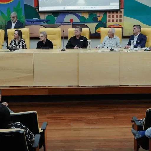 09.03.2026 = FARMACÊUTICO,  DEFENSOR DA SAÚDE PARA TODOS,  FOI HOMENAGEADO NA CÂMARA DE SP