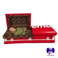 H Almost Copped the $4,000 Supreme Coffin ⚰️