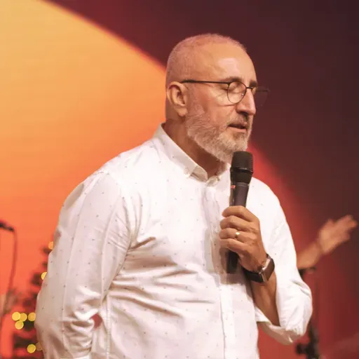 TUDO É POSSÍVEL AO QUE CRÊ