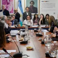 Licencias parentales y el acceso de las mujeres en los trabajos | Julián Hofele #DespuesDeLaTormenta