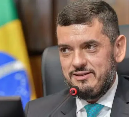 CCJ da Alerj adia análise da prisão de Rodrigo Bacellar para segunda-feira (08)