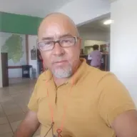 Episodio 10 - Hablemos sobre el programa "Jóvenes Construyendo el Futuro"La Charla" con Alan Pallares