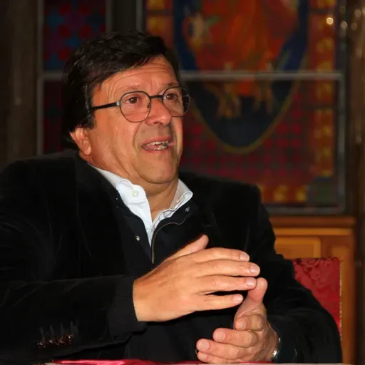 A celebração da Páscoa a partir do Sábado Santo, com cónego José Paulo Abreu - Emissão 04-04-2026